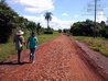 Segundo grupo percorre as ruas do bairro