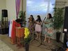 Grupo de louvor cantando ao Senhor junto com os irmãos